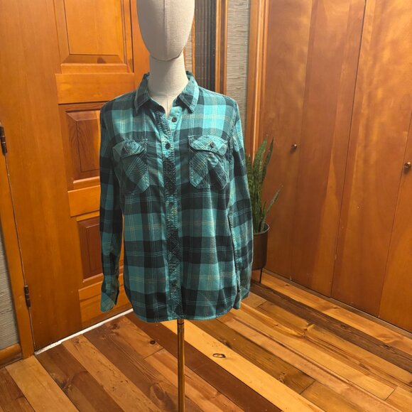 Set of Duluth Trading Co Flannel Shirts - Picture 7 of 8